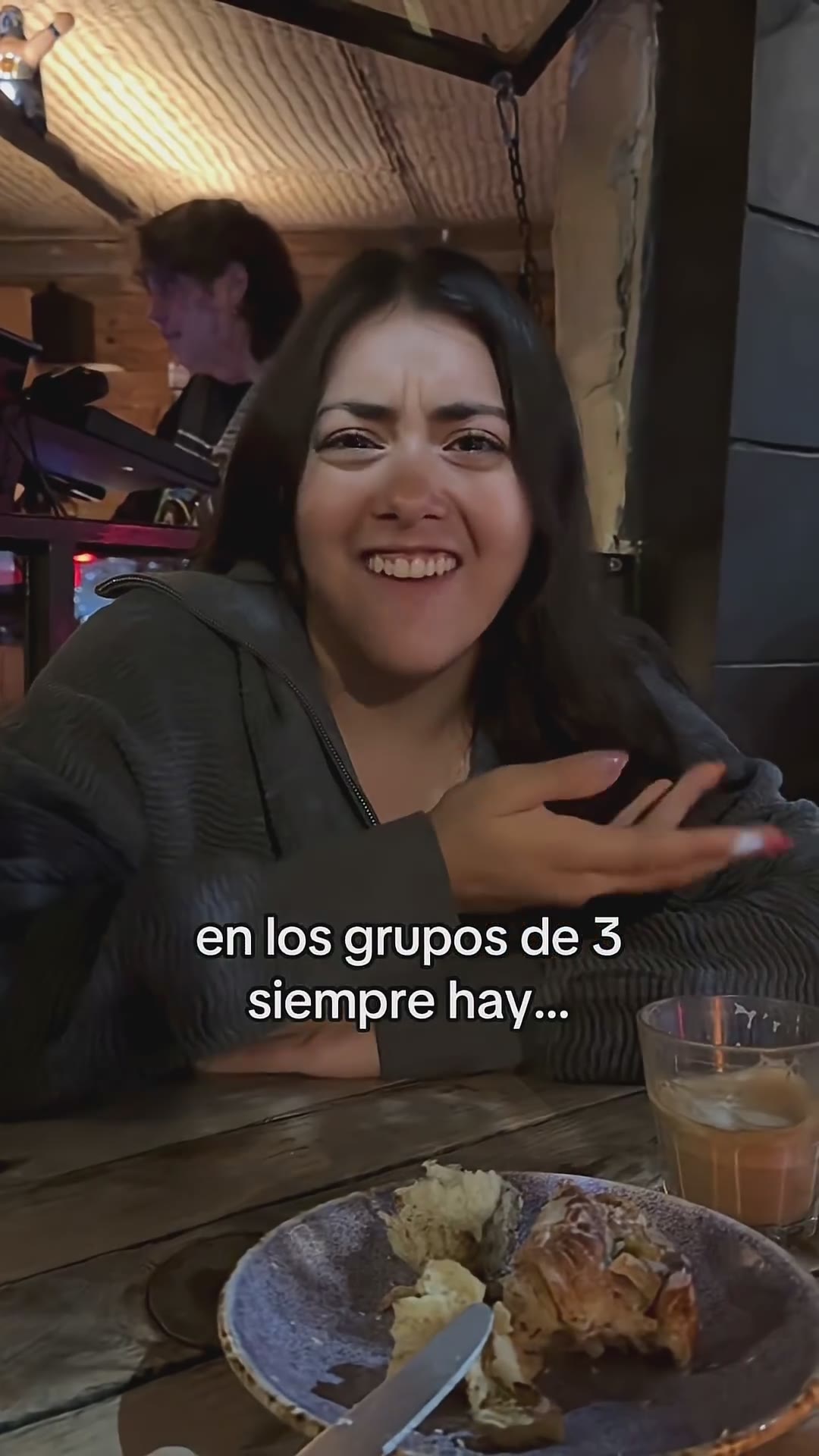 Quién es quién en tu grupo de amigos?🫣 #humor #comedia #amigos #grupode3 #grupodeamigos