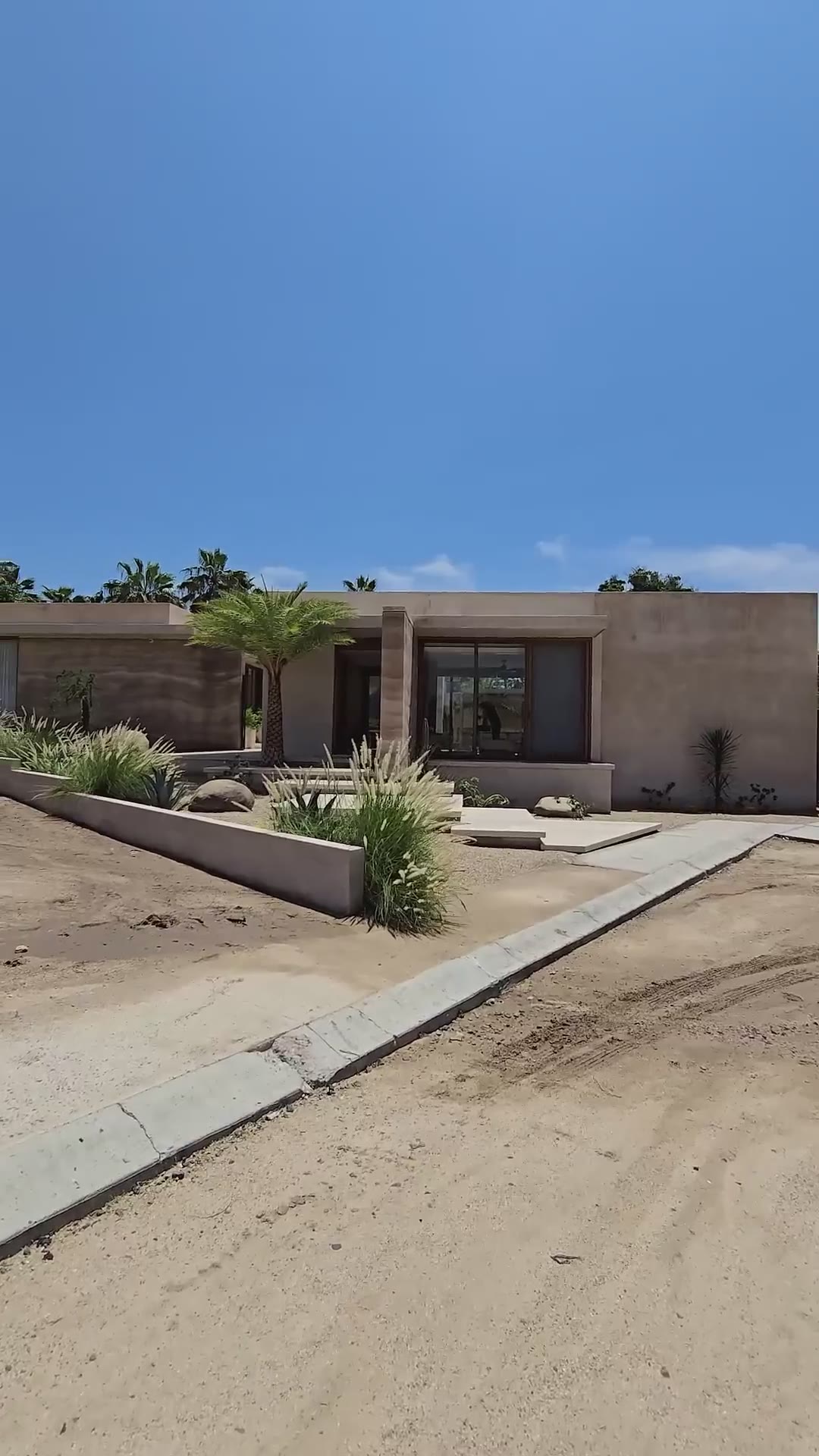 CASA DE TIERRA #CasaAkartz #ApironArquitectura