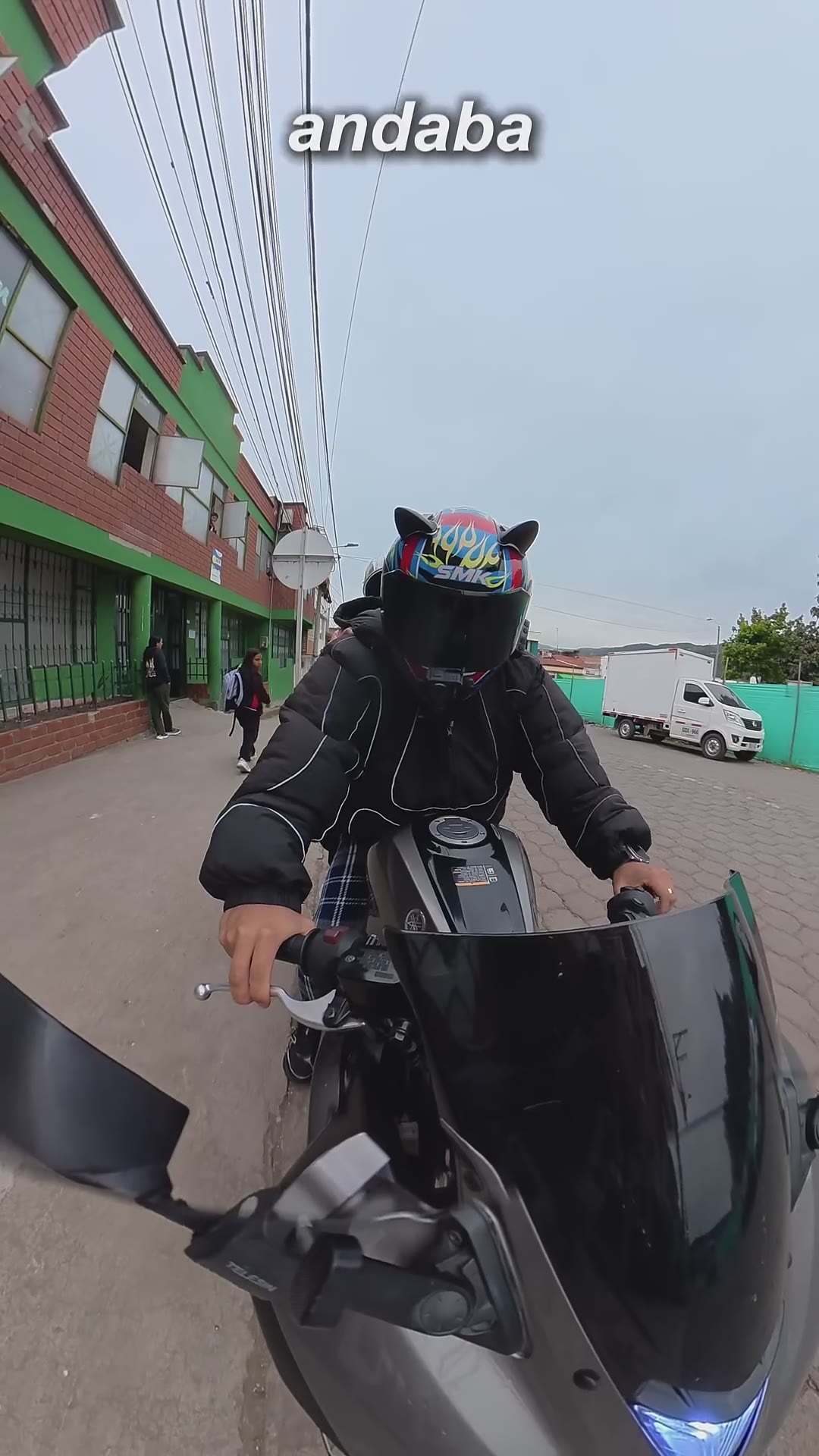 VOLVÍ a la ESCUELA y PASÓ esto #humor #risas #motos #biker #bromas