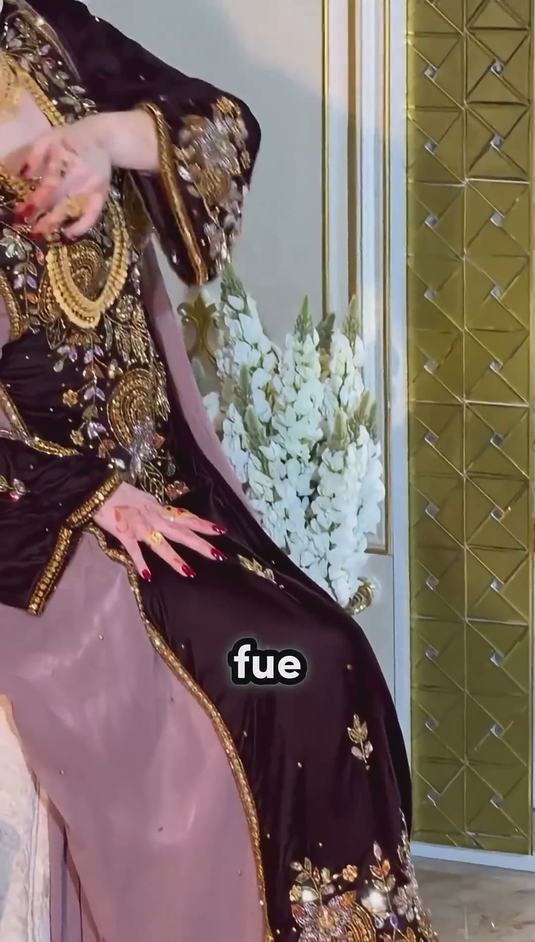 La publicación de Instagram que terminó una historia de amor real 😲 #sheikhamahra #shorts