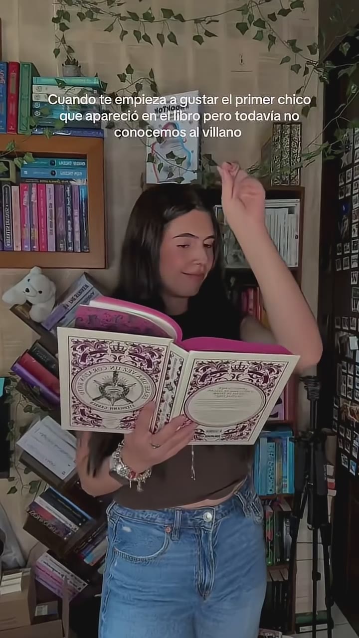 Todavía no preciosa 🙂‍↔️ #bookshorts #booktok #libros
