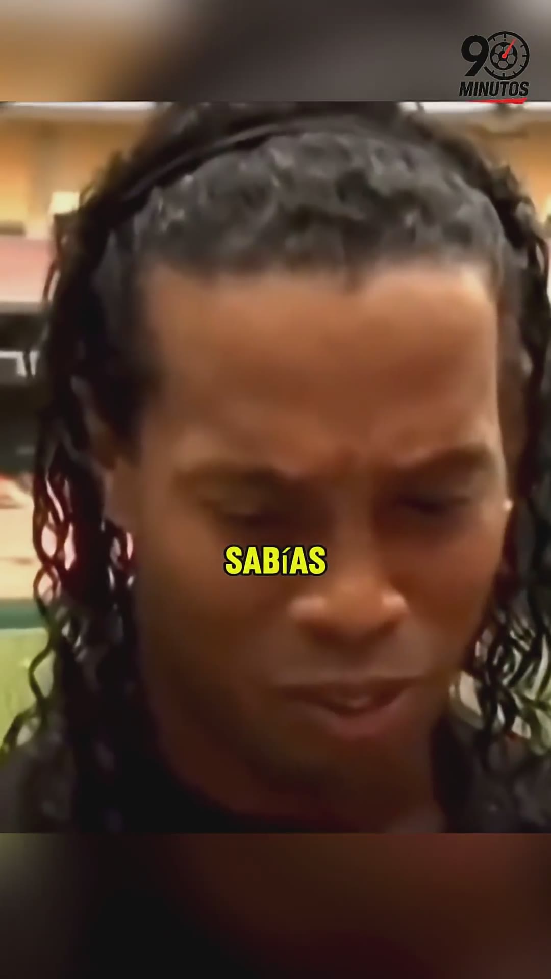 El Genio que Jugaba Descalzo 🏆🔥 | La Historia Emocionante de Ronaldinho #Ronaldinho #BalonDeOro