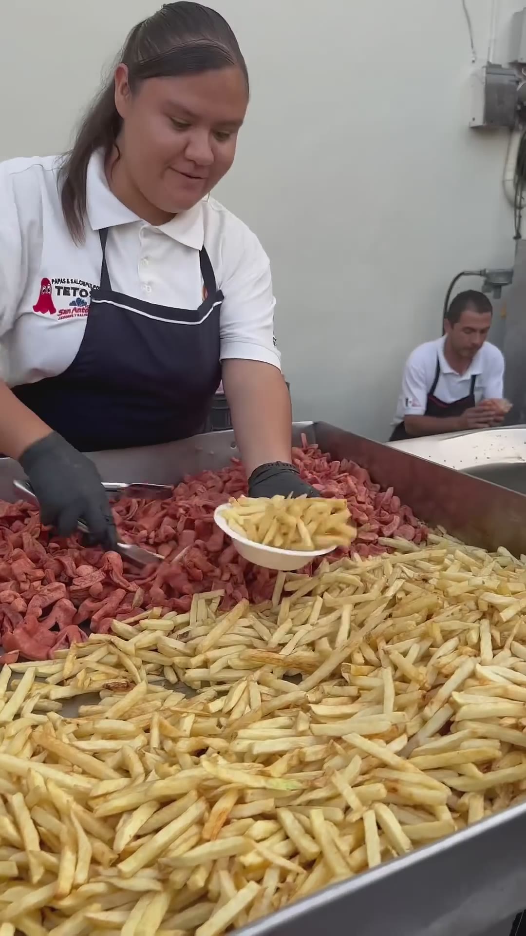 Gigantes salchipapas en Tlaquepaque #salchipapas #viral #foryou #parati #trend #streetfood #food
