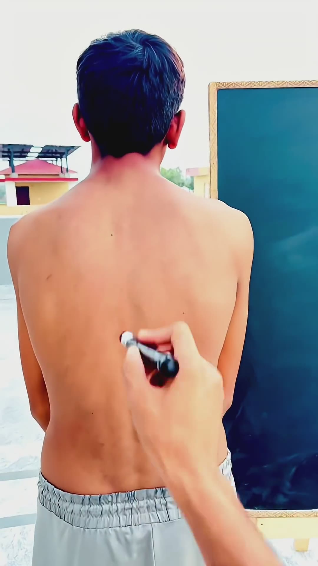 Bro 😎 only back guess in the best challenge!!#art #shorts #youtudeshort #challenge #viral !,#foryou