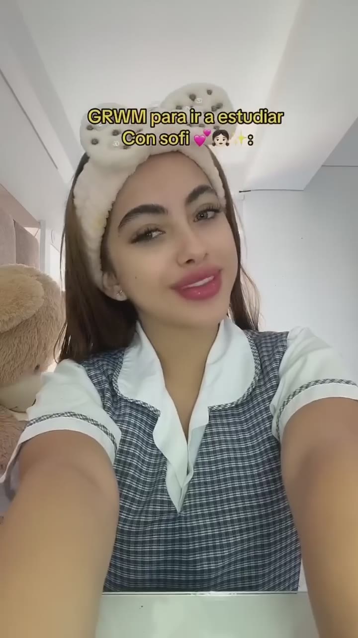 Ustedes creen que en verdad así me maquillo#laurasofia #humor