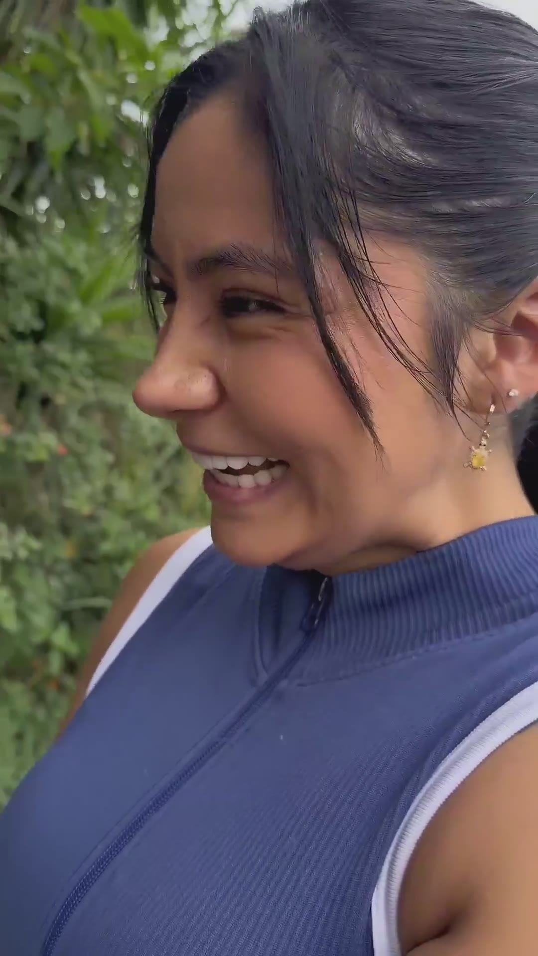 Le lleno de piedras la mochila a mi esposo 😂 #comedia #humor #morenitos #broma #coupleprank