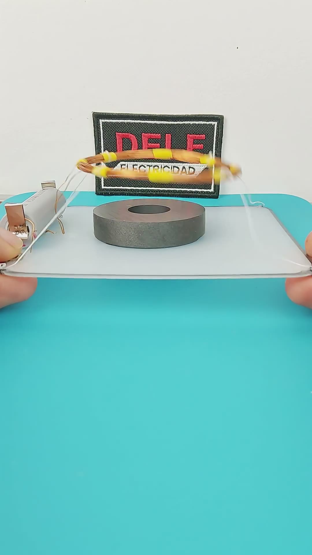 Levitación Magnética Fácil 😮 (Levitador DIY Casero)