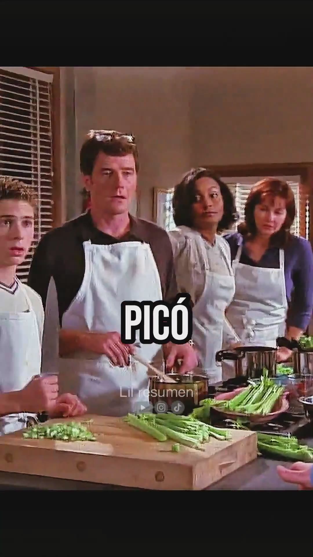Malcolm in the Middle (2000) | Reese es un genio de la cocina 😊 #shorts #triste #cinema #pelicula