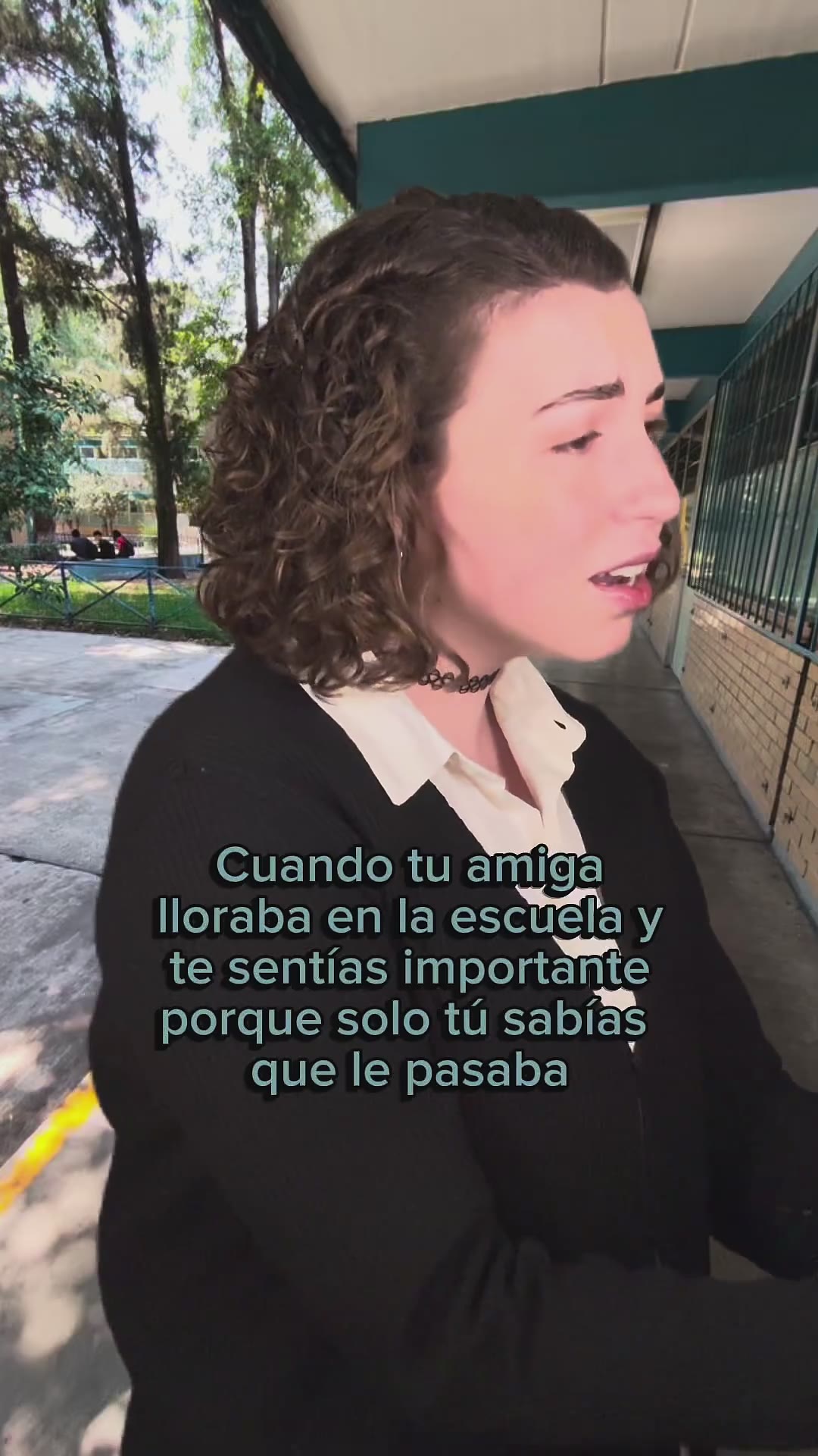 pov: tu amiga lloraba y tú sabías que pasó🫣 #humor #comedia #amigas #escuela #nostalgia #sketch