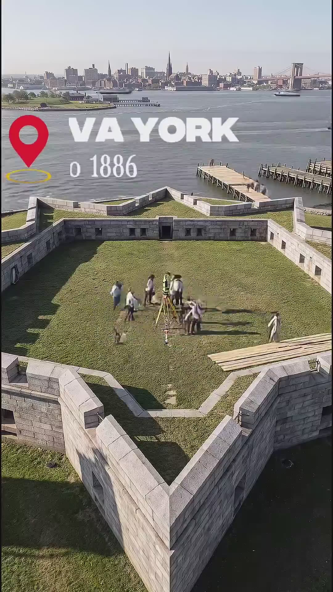 El esqueleto secreto de Eiffel dentro de la Estatua de la Libertad 🗽 #shorts