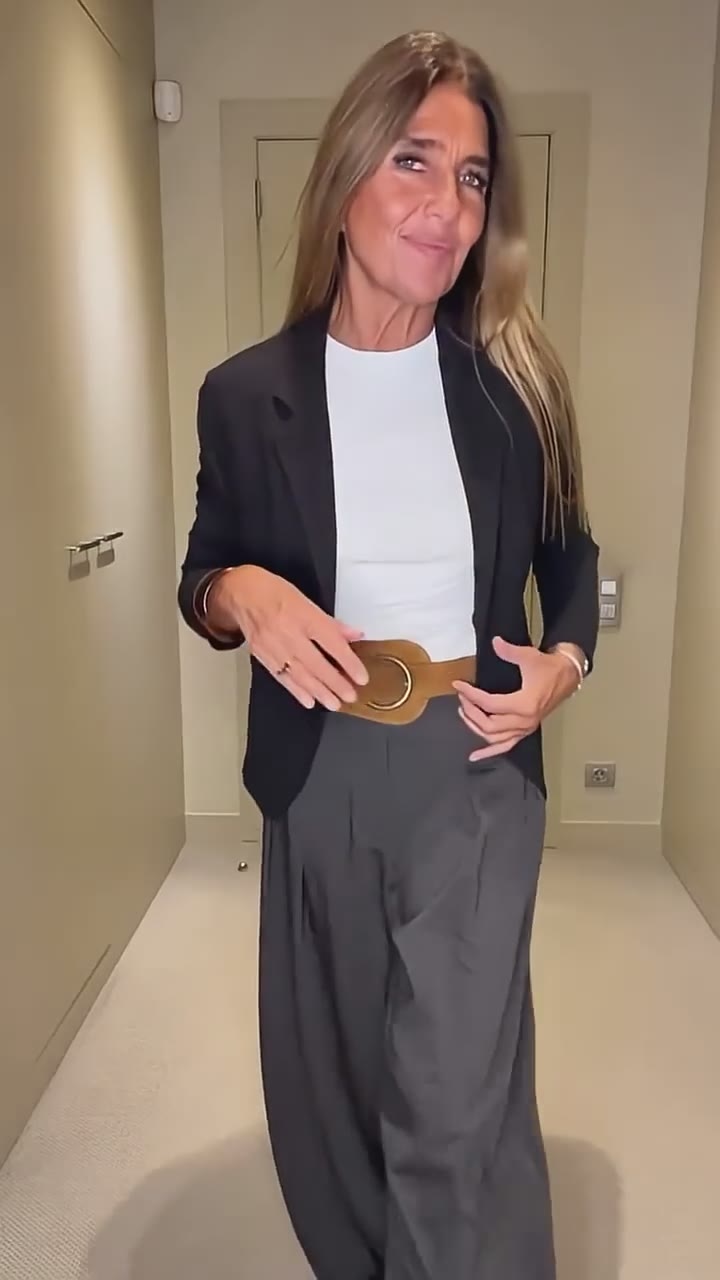 Pantalones Grises De Pierna Ancha: La Base Para Combinar Blazer, Denim Y Punto #fallfashion #ootd
