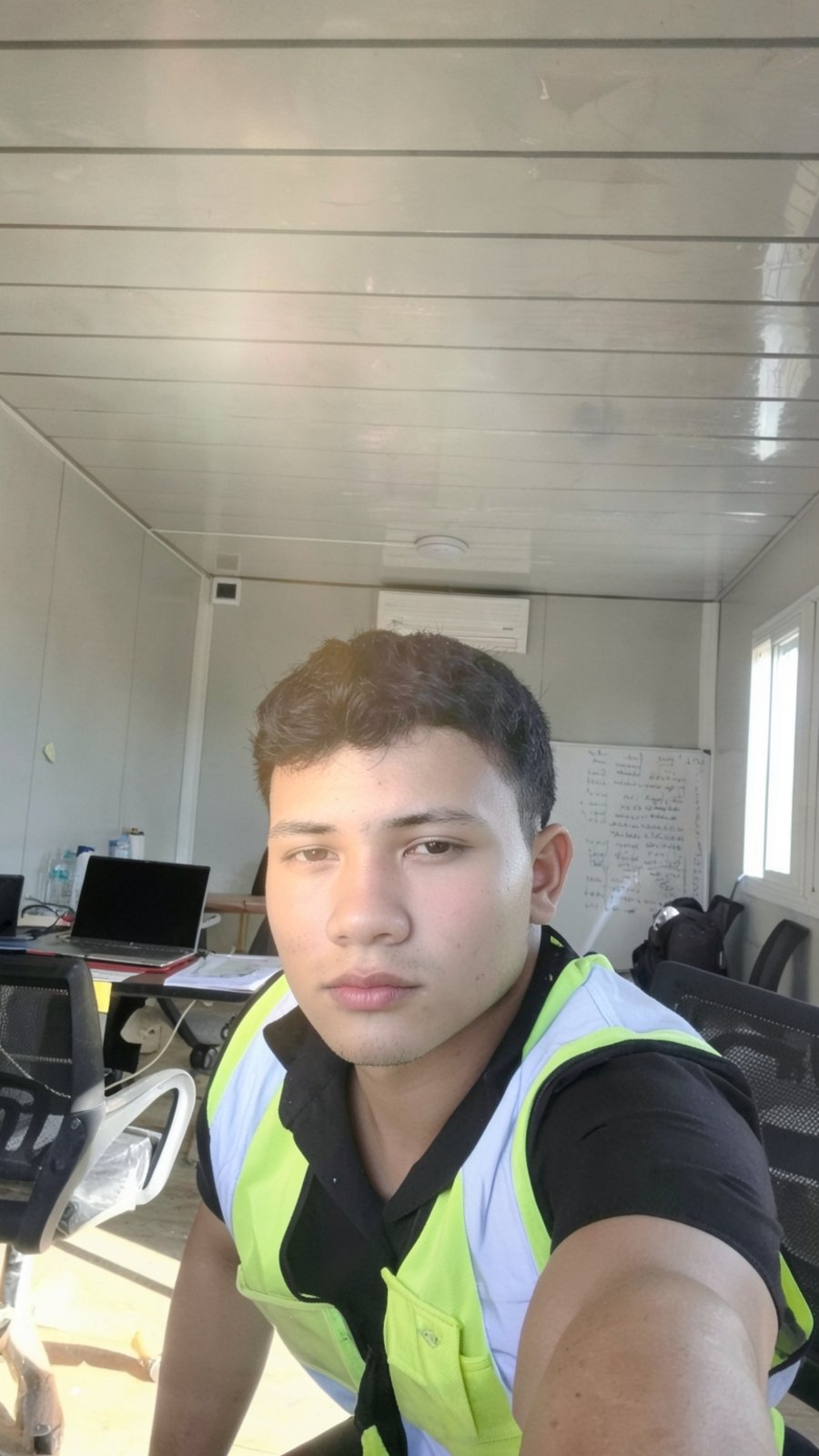 Hola