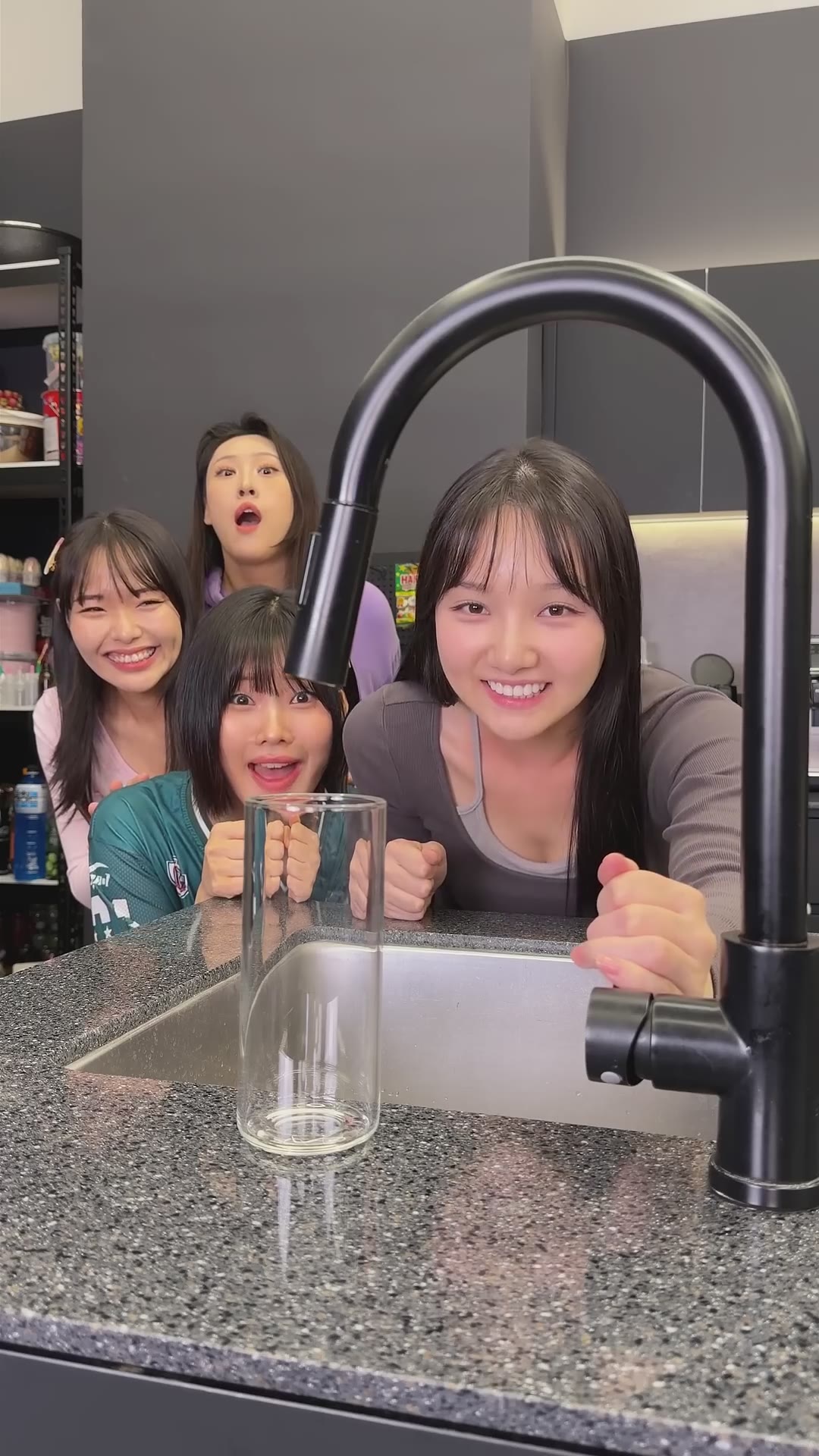 승자는 누구?🤔 | 표면장력 챌린지💦