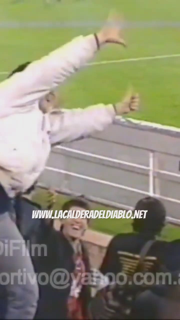 😂 Hinchas de #Independiente contra #Chacarita #humor #viral #futbol
