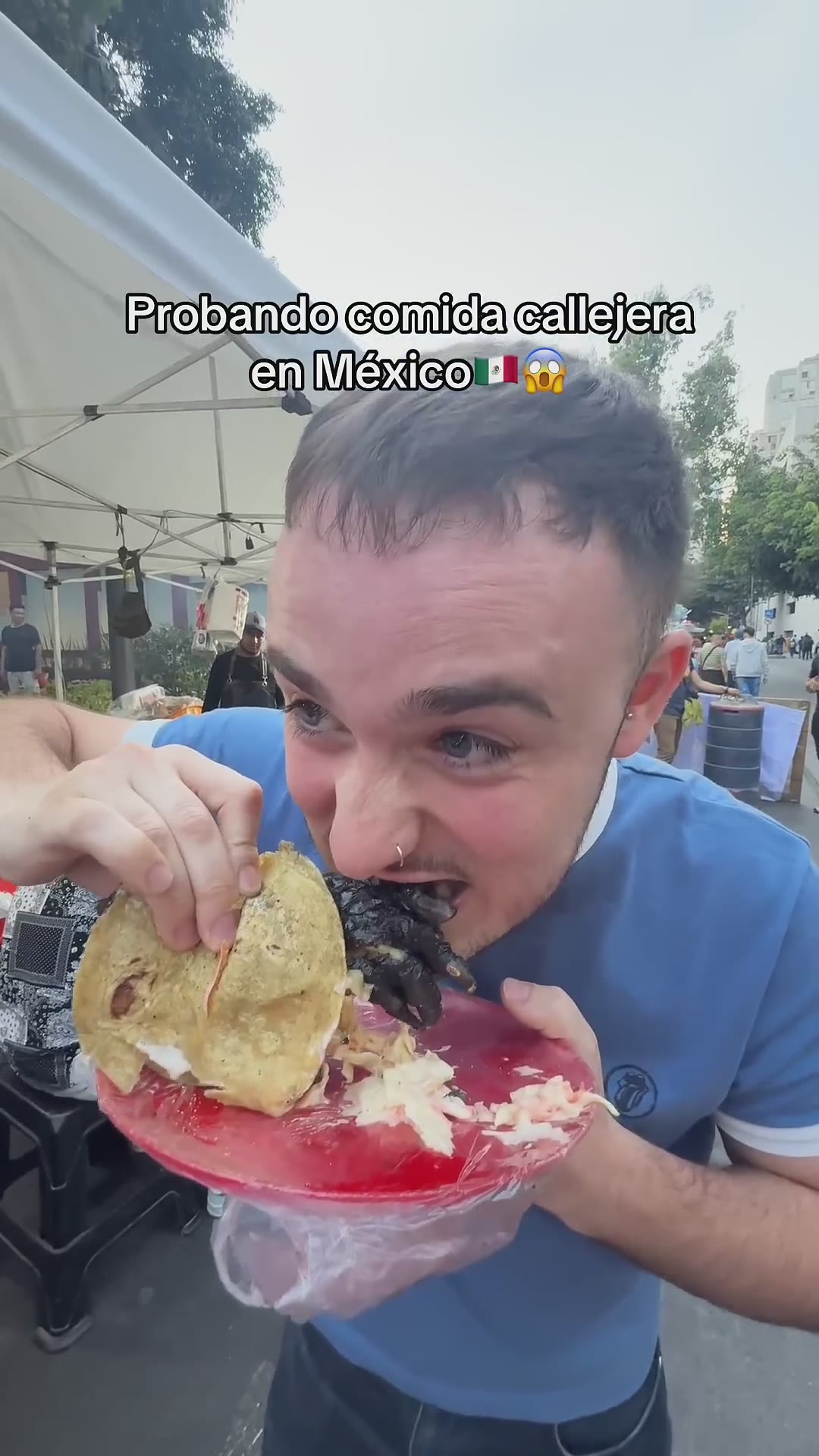 Probando comida callejera en Ciudad de México 🇲🇽 #mexico #comida #cdmx #ciudaddemexico #tacos