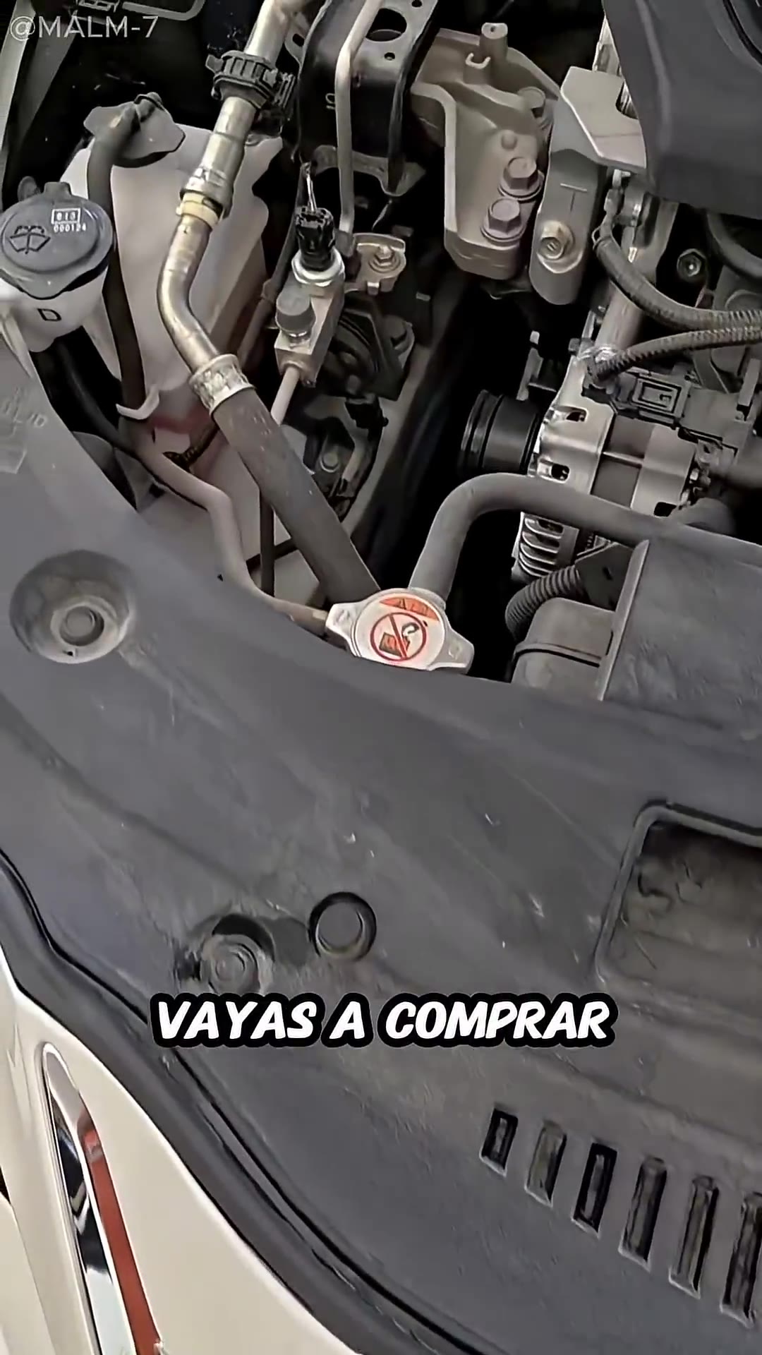 5 cosas que debes revisar SIEMPRE antes de comprar un auto usado 🚗🔍 #shorts